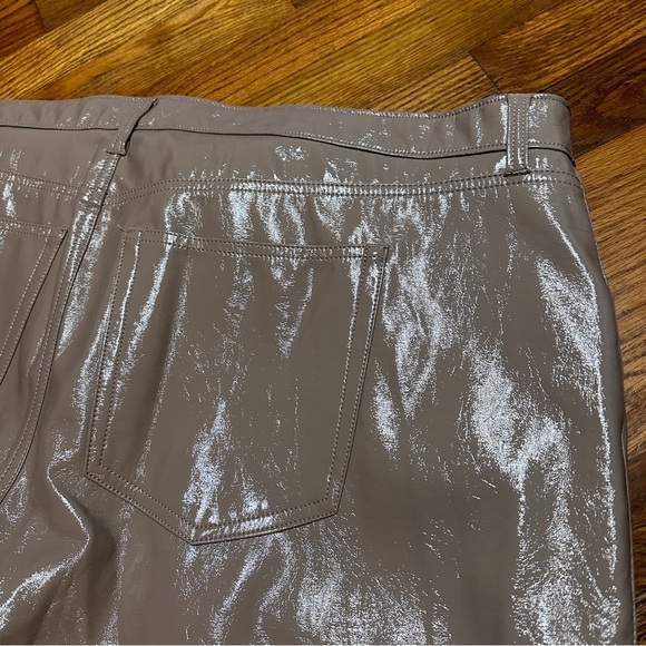 NWT Abercrombie & Fitch Curve Love Vegan Leather 90s Straight Pant Tan Size 24 L - Picture 9 of 14